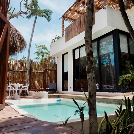 Las Villas I & II